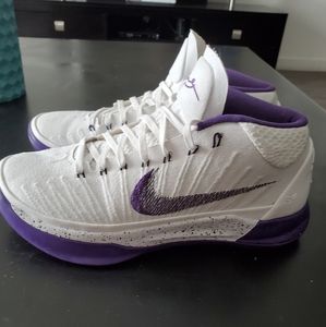 nike kobe ad baseline
